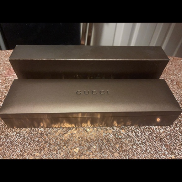 AUTHENTIC GUCCI rare watch w/ genuine pink alligator strap & diamond face. - Picture 9 of 9